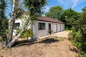 Garages & Annexe- click for photo gallery